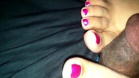 I'm so excitd for this amatur mexican footjob, it's amazin!