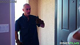 huge boobs gamer girl fucking the repair guy