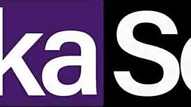 Vitoria beatriz caught on peruvian beach, receives bold anal from stranger