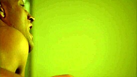 i fucked this beauty brunette milf mom in her home