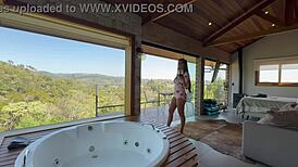 Renatinha, show me those big tits in the cabin?