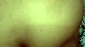 Hijastro barcelonista se folla a su coketa madrastra emelecista �quien ganar�