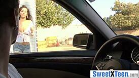 身材完美的傲娇妹偷溜和男友狂干！