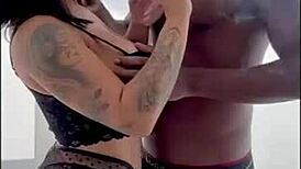 妈的这个黑人大屌家伙太调皮美味，她说