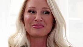 alexis malone victor ray experience nuru massage with busty masseuse