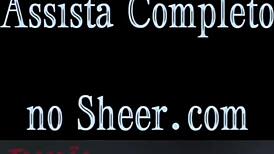 enchendo o cu da preta de leite com prazer