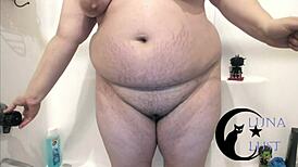 plump bbw girlfriend shaving her body for her friend