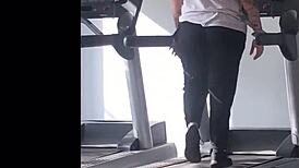 big booty bbw girl shakes her huge ass on the treadmill at the gym