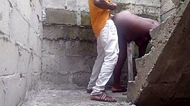 砖瓦工邻居未完大楼狠操我