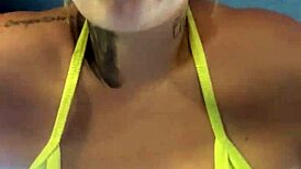 treinando na academia de frente da praia de copacabana rj quase fui expulsa no ano novo praia cheia eos banhista passando e vendo minha buceta molhada?