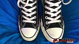 clean cassandra cain's sneakers now!