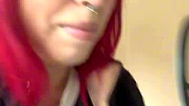 我红发小白第一次看公寓房东就狂操我超带劲