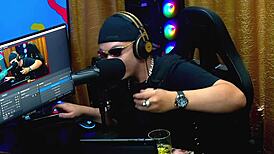 Martina Olivera in podcast, dois reais or mysterious gift?