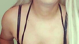 Transexual gets horny while giving rich milk