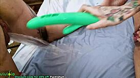 When does Vivifie squirt in this extreme lesbian orgasm?