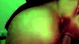 Gravada secretamente antes de ir a escola a enteada da o cu novinha acorda e faz anal sentando na pica do padrasto