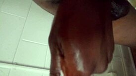 Watch this mature black babe massage and jerk that monster cock to a huge bust! 😏💦