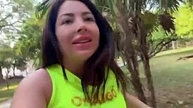 hada caliente wants a hard culeada in the carro, full video on red