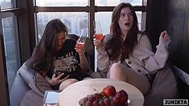 i saw my two girlfrinds fuck the food delivry guy