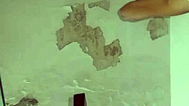 la vecina me invitó a su casa por café pero la follé mientras lo preparaba