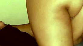 AZZ AZZ AZZ SHAKING TEEN ASS TWERKING FUN!