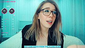 她穿高跟鞋超辣吧？