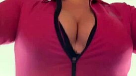 健身房奶水直滴骚逼发痒的训练