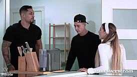 Want To See How Like Valeria F