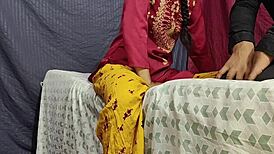 indian aunty getting fucked hard by a boy 😏💦