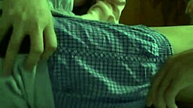 日本小奶毛屄夫妻白天猛干