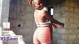 Itxqueen与Switcock激情肉搏场面