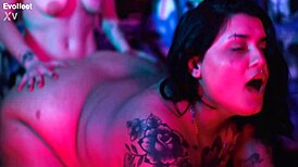 Latina lesbians indulge in foot worship and pussy licking with wet kisses