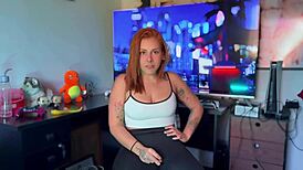 Testando minhas melhores calcinhas pra fazer meu marido de corno