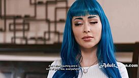 纯真室友Destiny承认喷水狂潮Mira Jewelz Blu加入狂欢