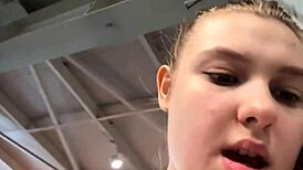 masturbating hard in the gym on webcam