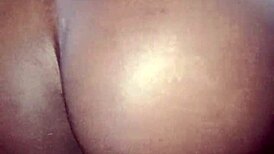 Homemade couples wife gets creampie riding reverse cowgirl