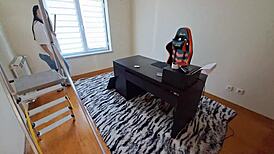 Latina Maid With Creamy Pussy In Jeans And Flip Flops Gets Seduced With Massage!