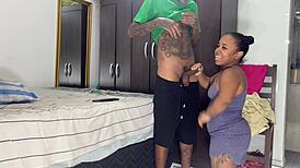 Anazinha Plays With Mini Buceta