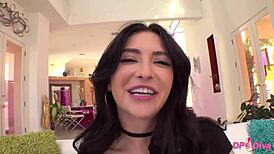 淫荡Jane Wilde激烈双屁眼狂插