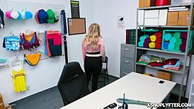 饥渴警察狂吃Dresden骚屄后大屌劈腿猛捅