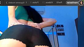 Famous Argentine webcammer engages in intense sex for 1000 USD. Rough creampie in POV.