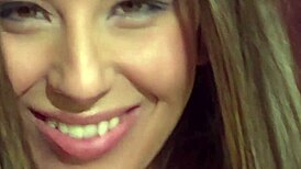 kelly kline waits for privacy to ask for attention