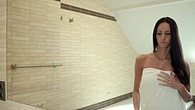 brunette eveline relaxes in the bathroom with a private solo session