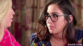 What Are April Oneil And Lyra Law Doing?