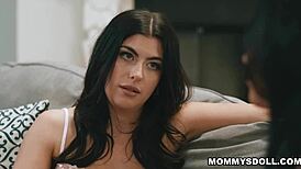 Stepmom Jennifer White Shares Energetic Sex Session With Stepdaughter Gal Ritchie