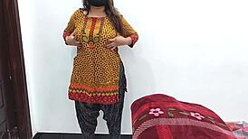 Pakistani girlfriend's sexy striptease experience