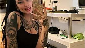 Lady xo jerk off challenge.