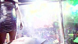 Pelada e puta fazendo putaria e fodendo no camarote do carnaval spicyclub - trailer