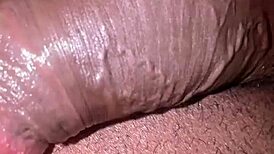 Hot babe gives blowjob to her boyfriend 😘