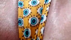 esfregando o grelinho e gozando 😏